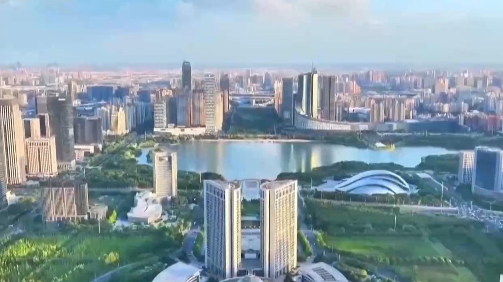 萧敬腾在婚礼上泪流满面