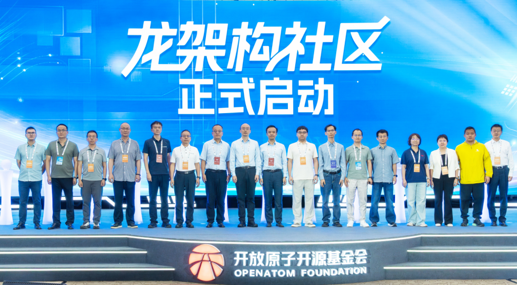 驳斥五大谬论，这场国新办发布会把民族问题说透了