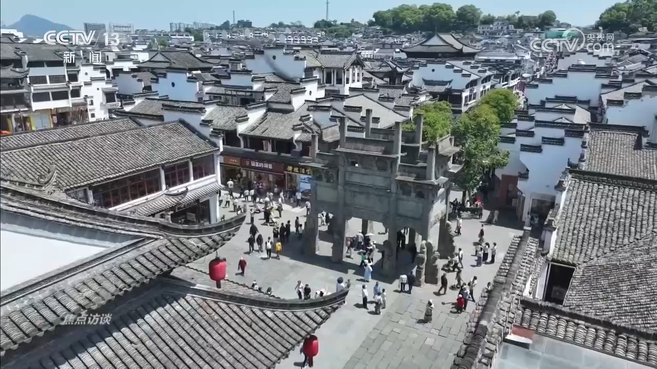 美伊在瑞士开始谈判 万斯：预计将取得更多进展